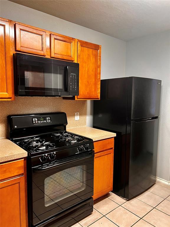 Building Photo - 5006 Canyon Blanco Dr