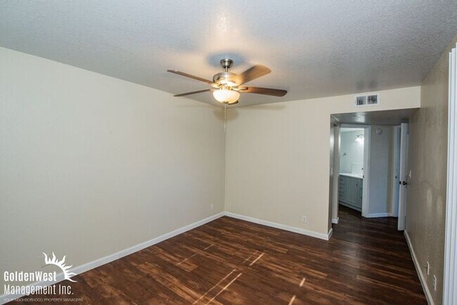 Foto del edificio - Newly Renovated 3Bdm 2Ba Condo Conveniently Located