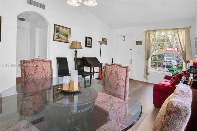 Foto del edificio - 18860 SW 25th Ct