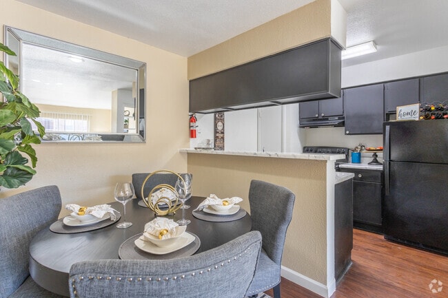 1 dormitorio, 1 baño - 570 pies cuadrados - Meadow Park
