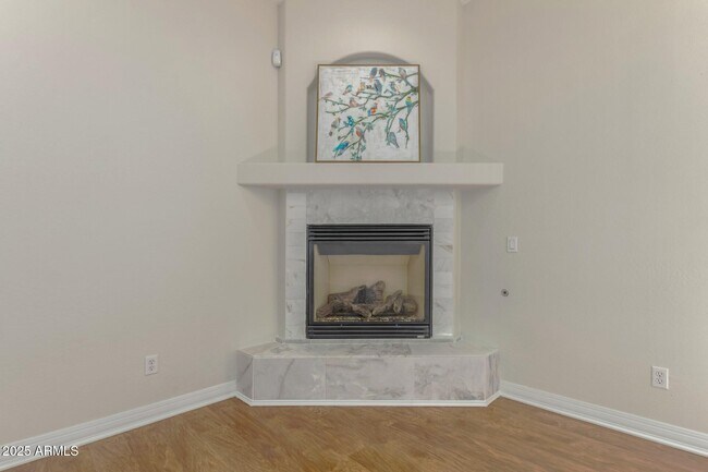 Building Photo - 4213 E Edgemont Ave