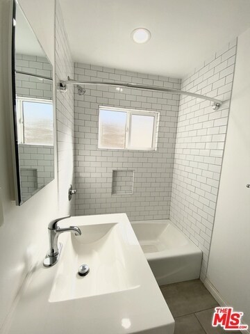 Building Photo - 1132 Coronado Terrace