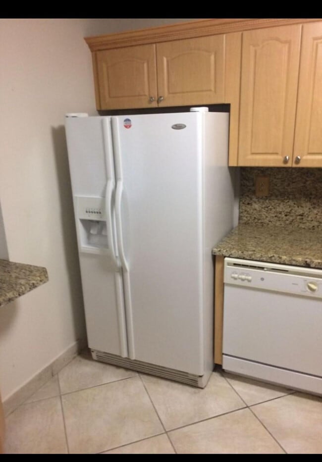 Foto del edificio - 1865 Brickell Ave