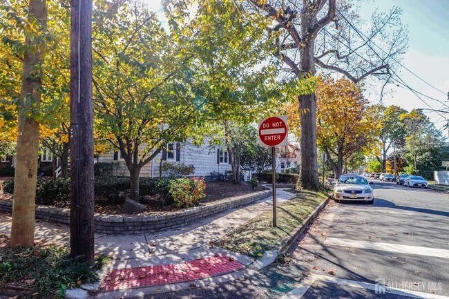 Foto del edificio - 569 Main St