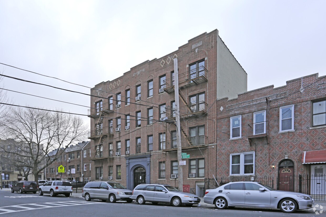 Primary Photo - 4040 100th St
