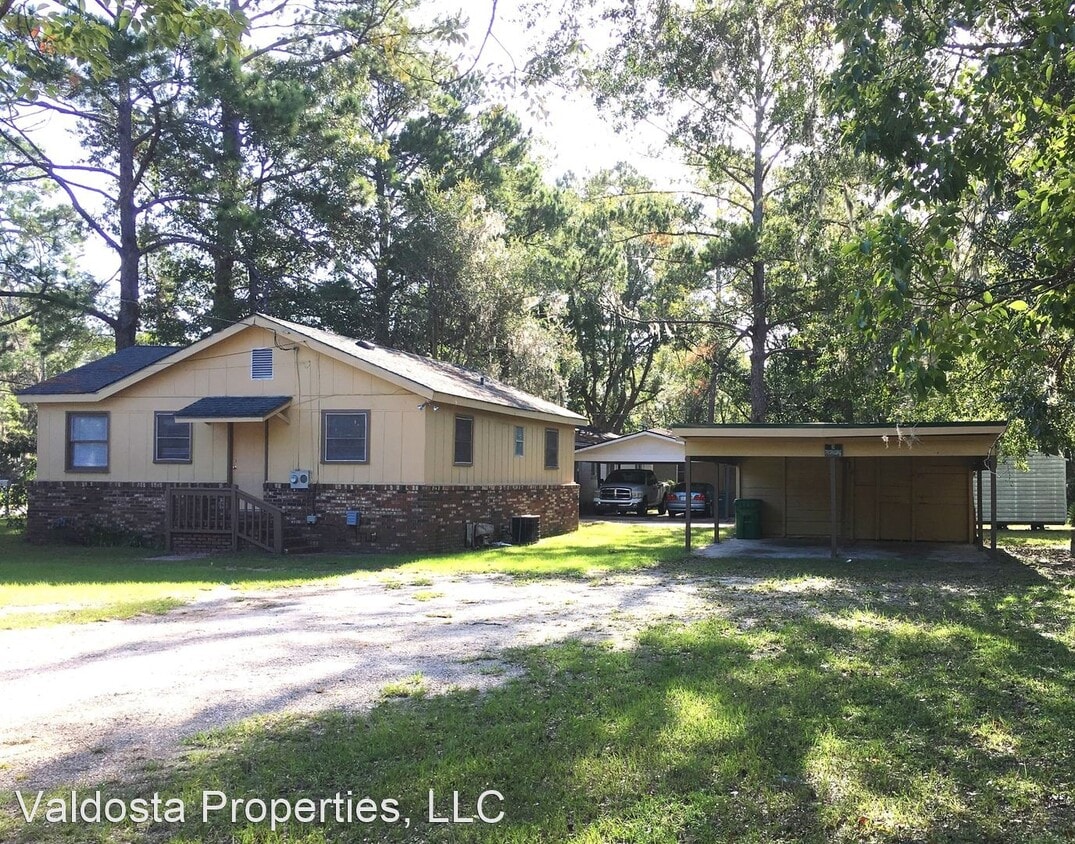 Primary Photo - 3 br, 1 bath House - 1402 Lake Park Road