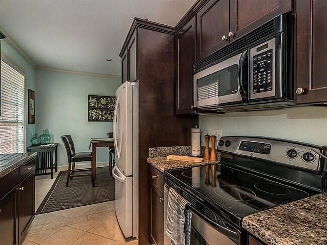 Foto del edificio - 7000 Seawall Blvd