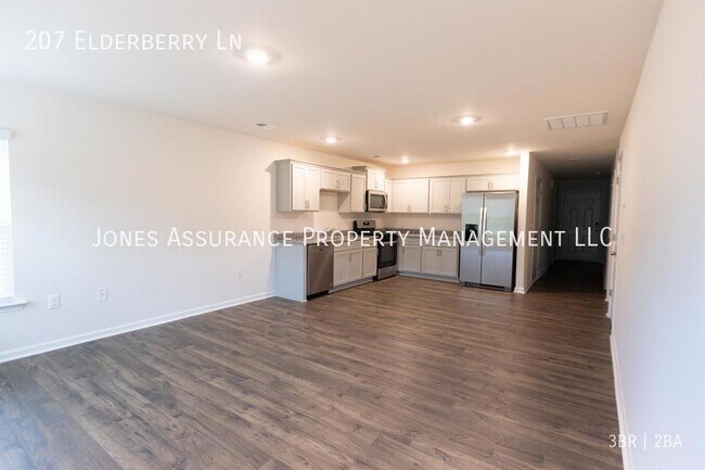 Building Photo - 207 Elderberry Ln
