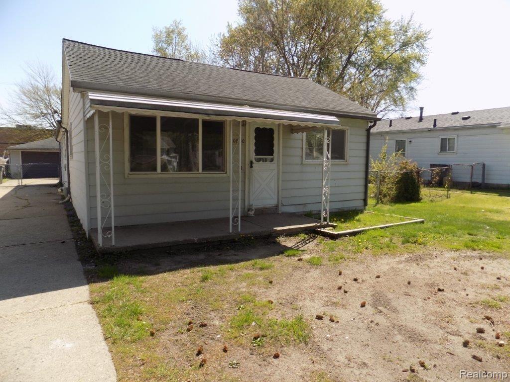 Primary Photo - 20880 Finley St