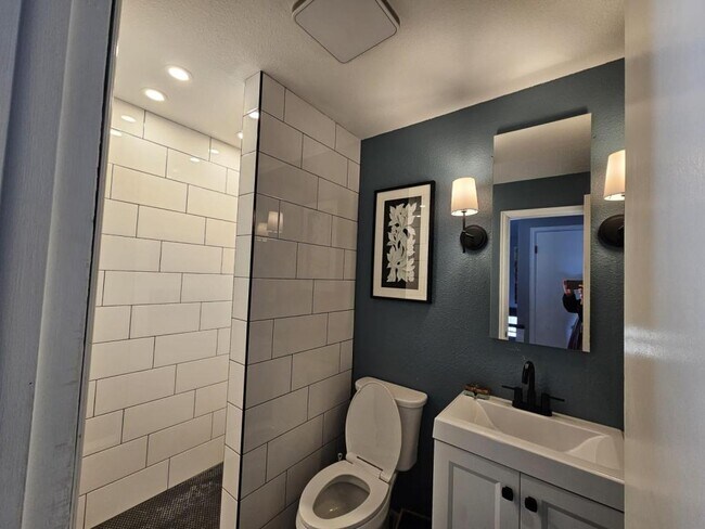 Foto del edificio - 3508 Chestnut Ave