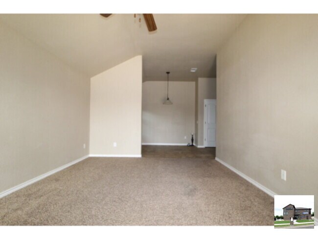 Building Photo - 4310 Hunters Pl Dr