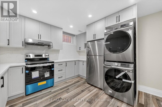 Photo du bâtiment - 90 Colonial Ave