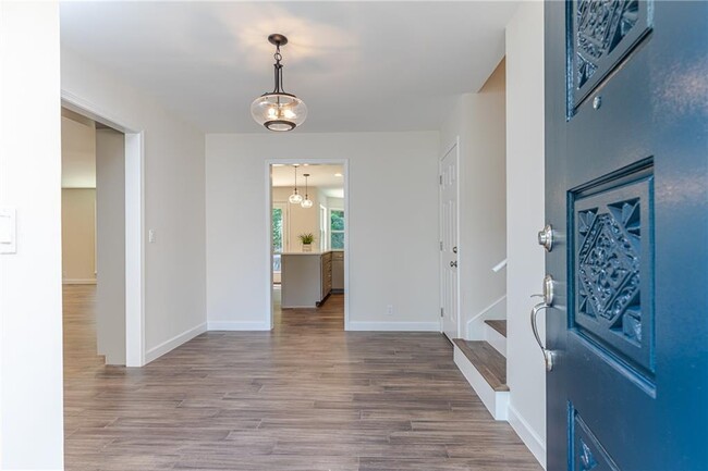 Building Photo - 2770 Burtz Dr