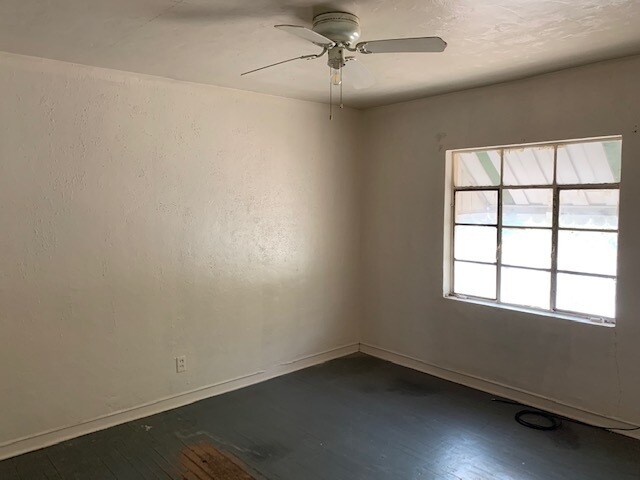 Building Photo - 1500 N Copia St