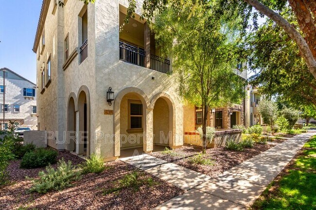 Foto del edificio - 2746 S Harmony Ave