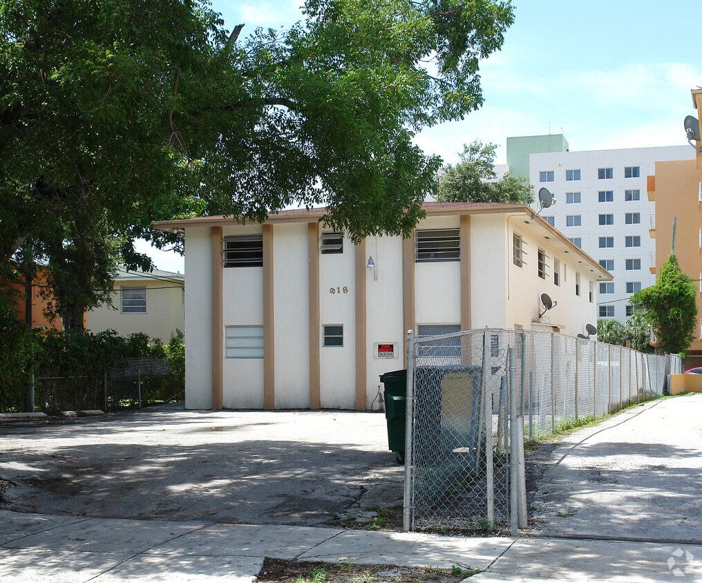 Building Photo - 918 NW 5th St