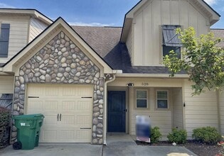 Building Photo - 528 Scenic Dr