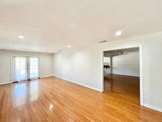 Foto del edificio - 5138 W 141st St