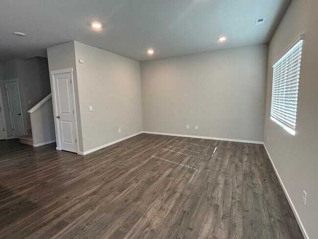 Foto del edificio - 6500 Yorktown Pl NE
