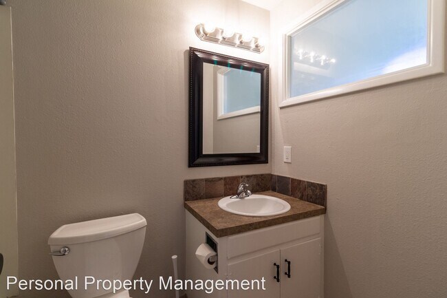 Foto del edificio - 2 br, 1 bath House - 714 SE 110th Ave