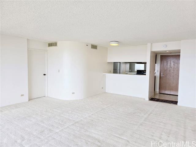 Building Photo - 581 Kamoku St