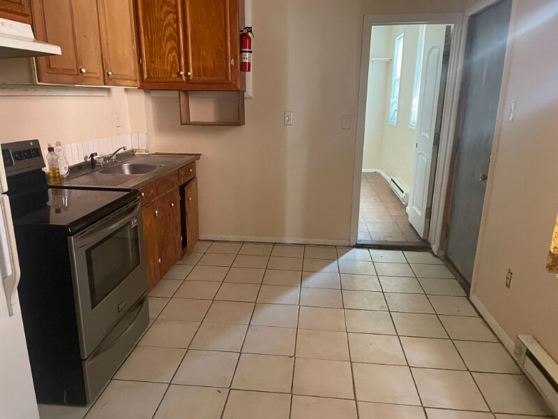 Primary Photo - 642 Schuylkill Ave
