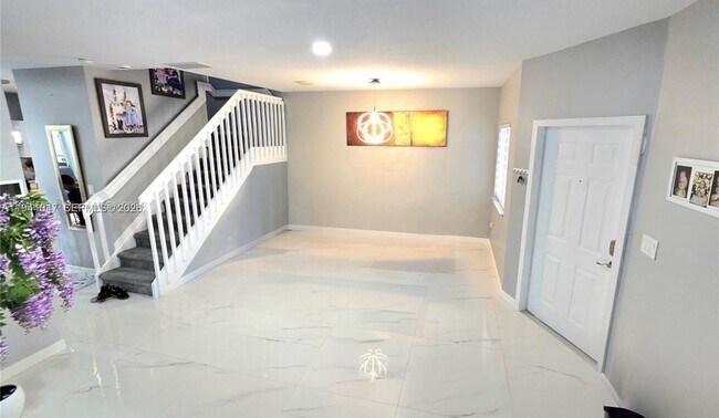 Foto del edificio - 2924 SE 15th Ave