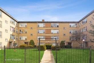 Building Photo - 6127 N Seeley Ave