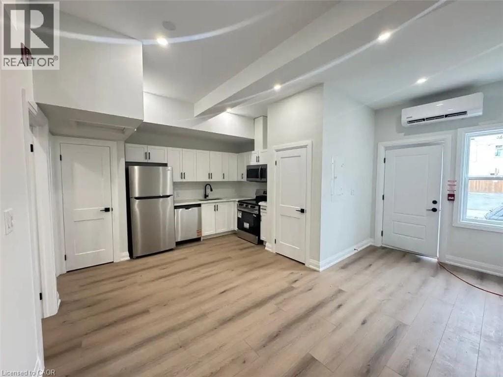 Primary Photo - 53 Ontario Rd