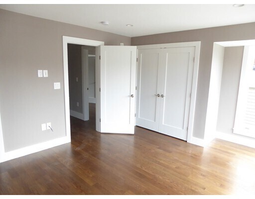 Building Photo - 108 Dorchester St