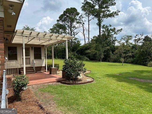 Building Photo - 501 Kissing Bower Rd