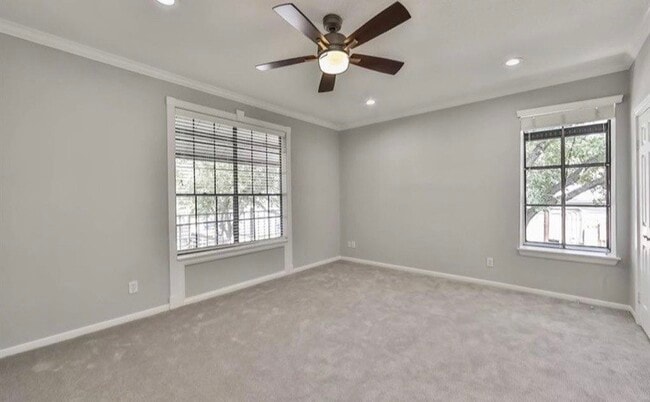 Building Photo - 2700 Revere St