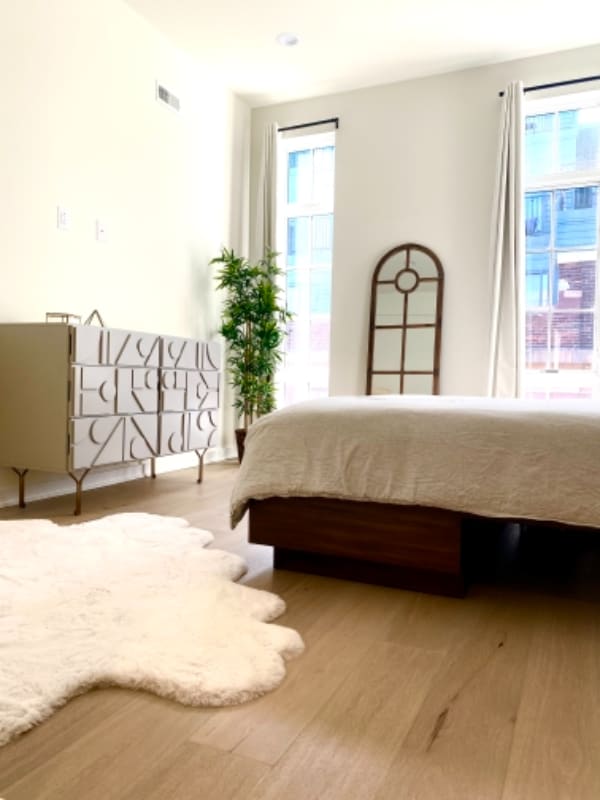 Building Photo - 2013 Abigail St