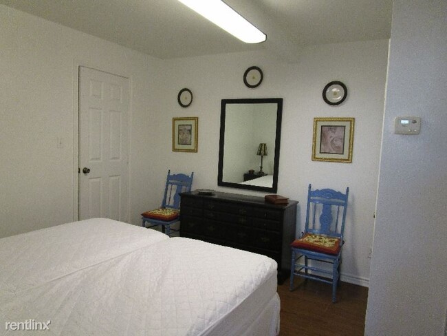 Building Photo - 1 br, 1 bath Apartment - 114 E Frank St