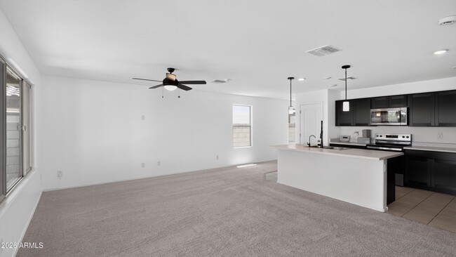 Building Photo - 5667 S 243rd Dr