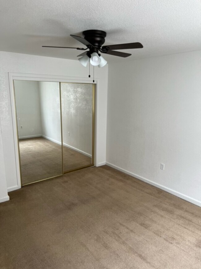 447 S Sixth St House Rental in Kerman, CA