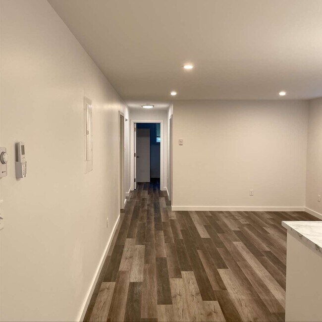 Photo du bâtiment - 84 Dufferin Ave