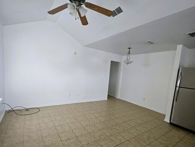 Foto del edificio - 3108 Lincoln Ave