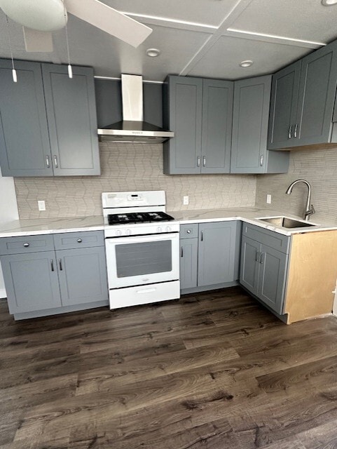 Foto del edificio - 5107 Hutchinson Rd