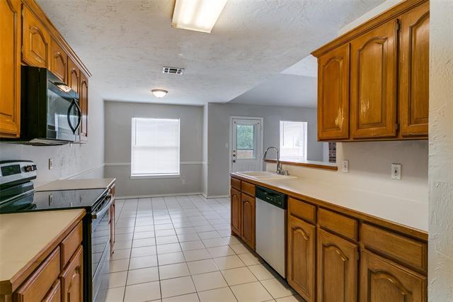 Foto del edificio - 962 Meadow Cir S