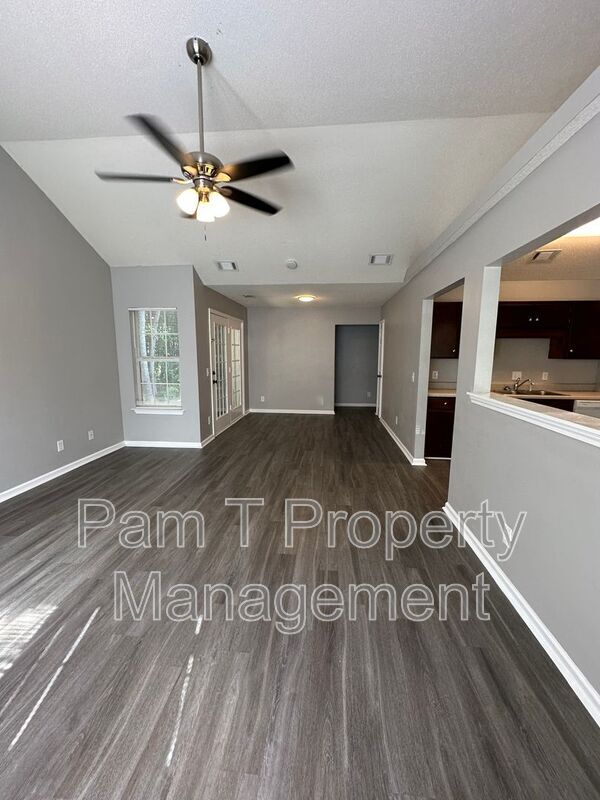 Building Photo - 201 Ridgecrest St.