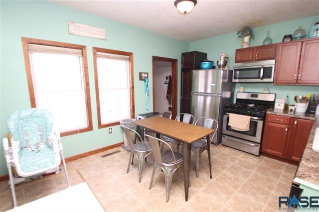 Cocina - 217 S Elmwood Ave