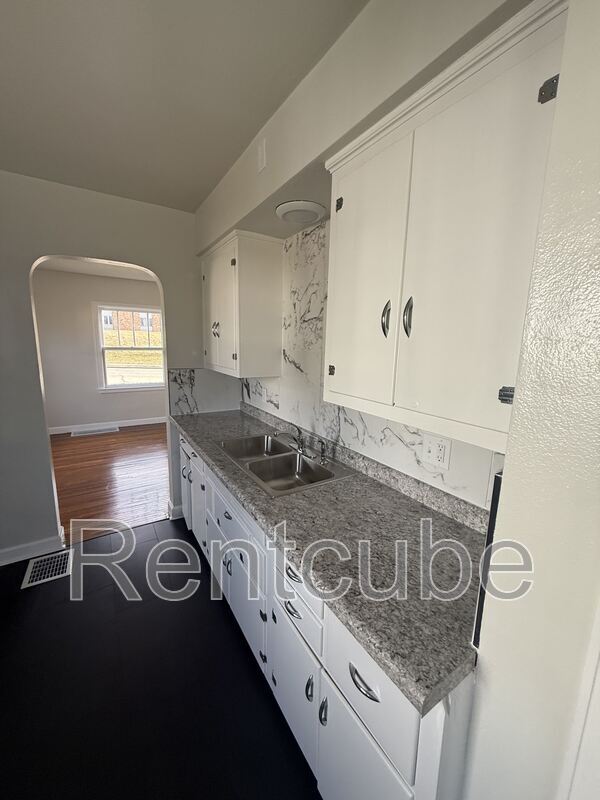 Foto del edificio - 3025 Windsor Ave