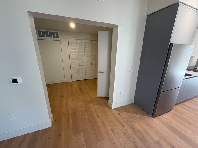 Interior Photo - VANILLA 301 SPE LLC