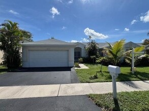 Building Photo - 4020 SW 72nd Way
