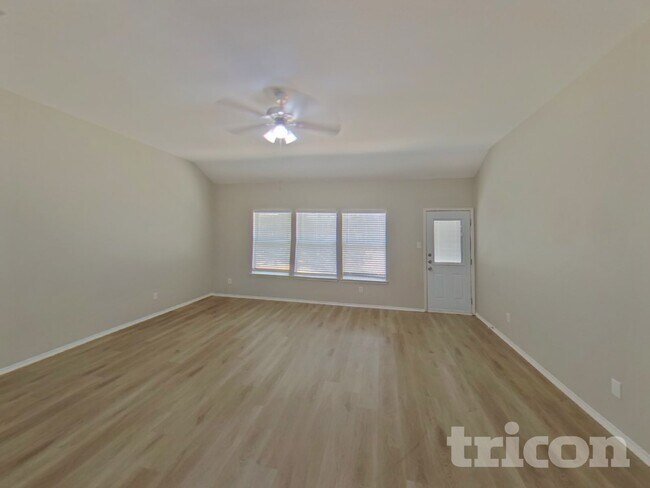 Foto del edificio - 1718 White Pine Trail