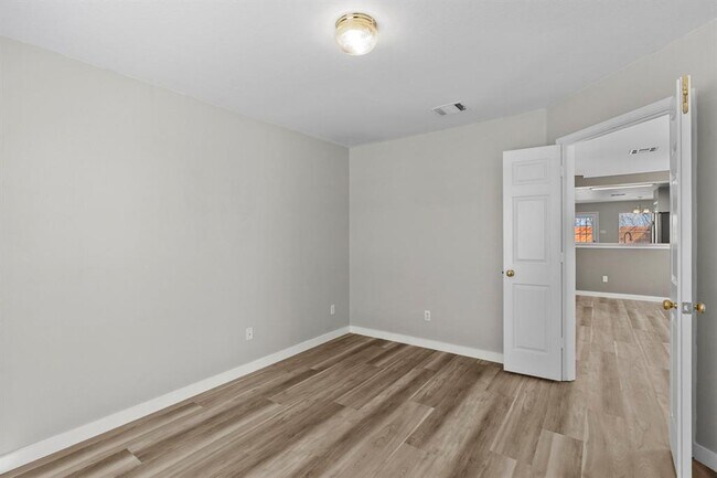 Foto del edificio - 164 Pearl Lake Dr