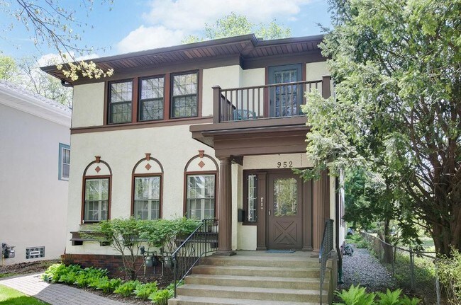 Building Photo - 952 Goodrich Ave