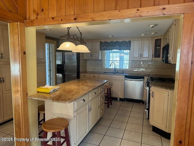 Foto del edificio - 517 Clinton St