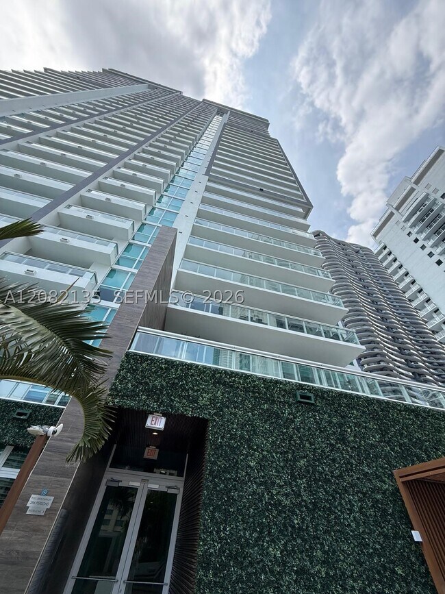 Building Photo - 1080 Brickell Ave
